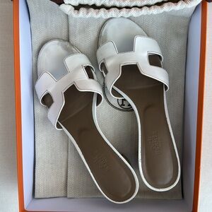 Hermes Oasis Sandal in Blanc White